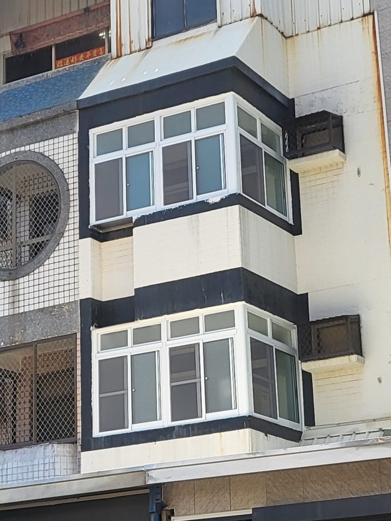 高雄陽台氣密窗