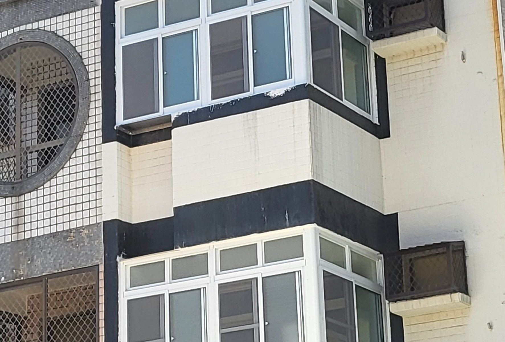 高雄陽台氣密窗